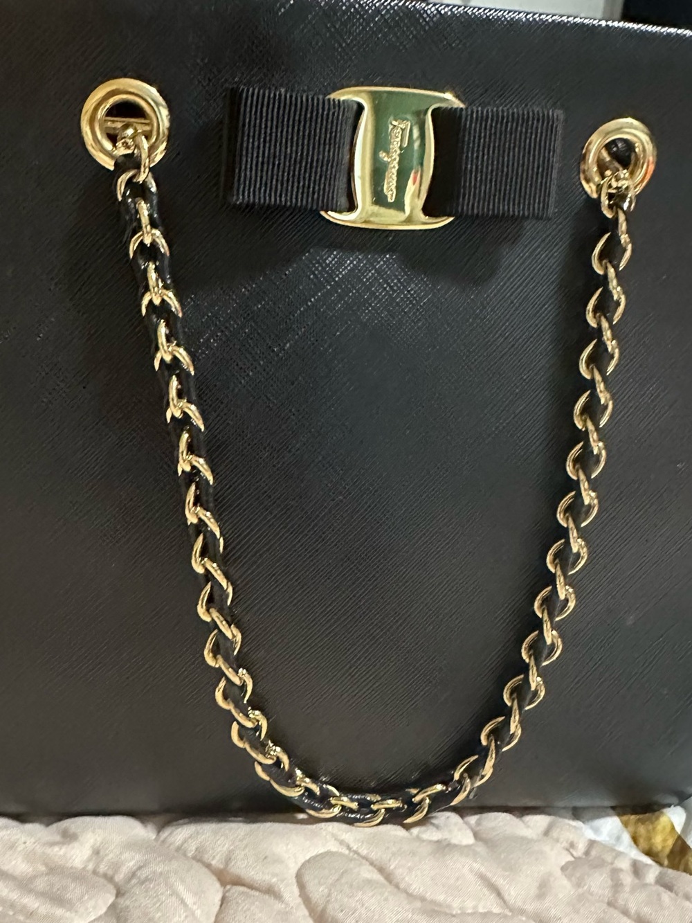 Salvatore Ferragamo Black Leather Shoulder Bag with Gold Chain and Vara Bow